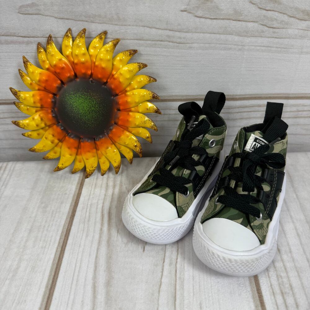 Converse Chuck Taylor All Star Camo Print Ultra High Top Toddler Shoes Size 4